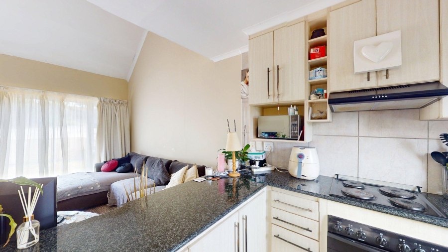 2 Bedroom Property for Sale in Kabega Park Eastern Cape